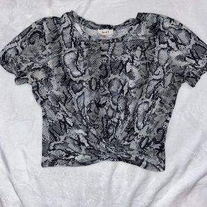 Snakeskin Cropped Shirt Size M